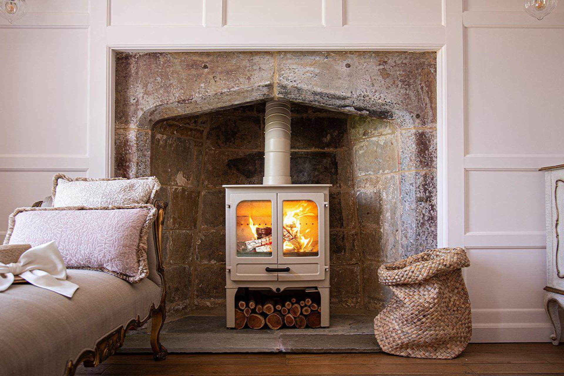 Charnwood-Island-2-Wood-Burning-Stove-Charnwood-Stoves-3_5000x.png