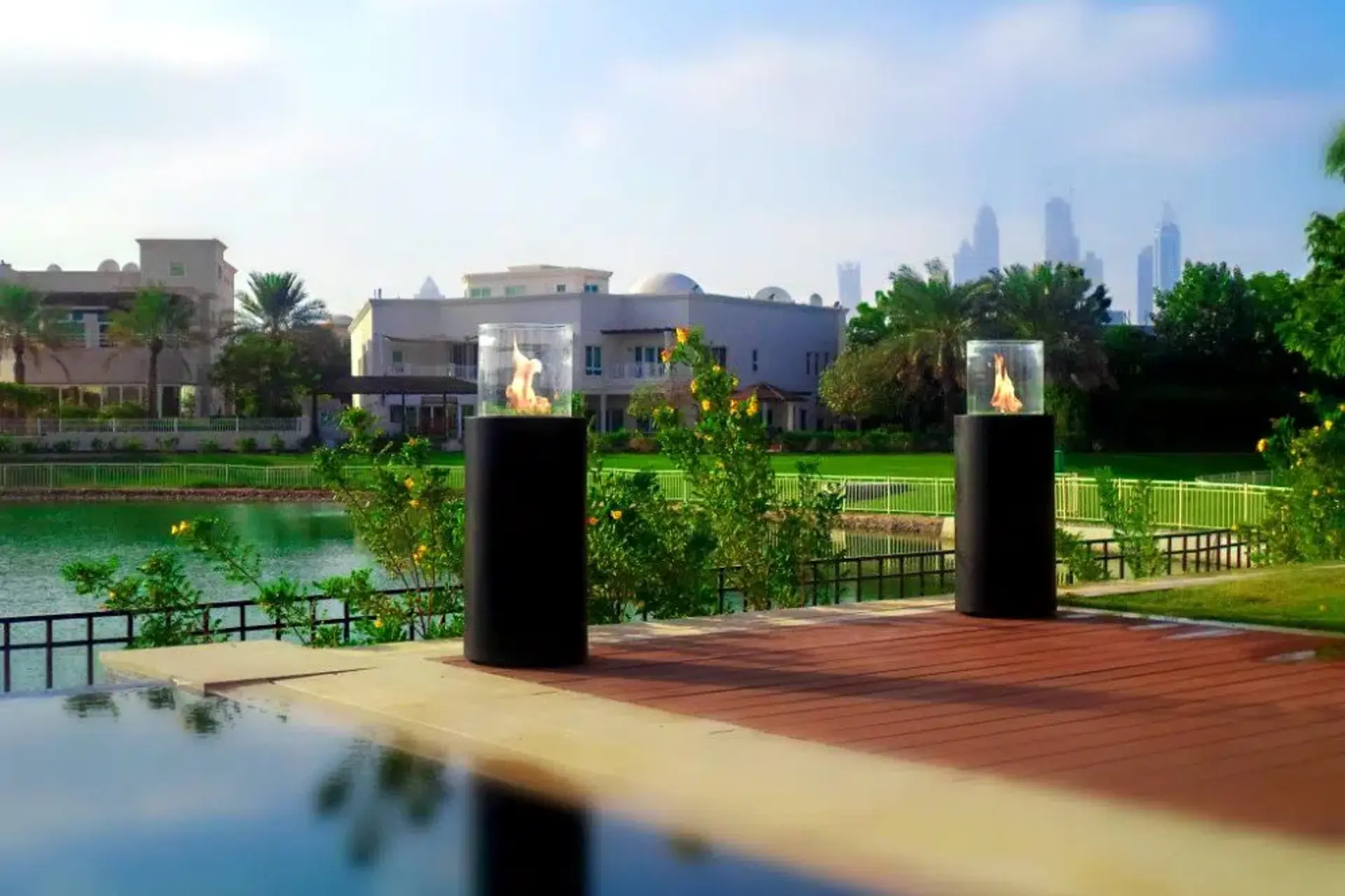 Totem-in-Emirates_hills_Dubai-1000x750.png